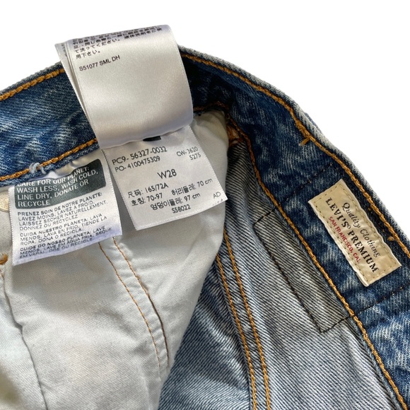 Levi’s 501 Cutoff Denim Shorts Size 28 - Picture 3 of 4